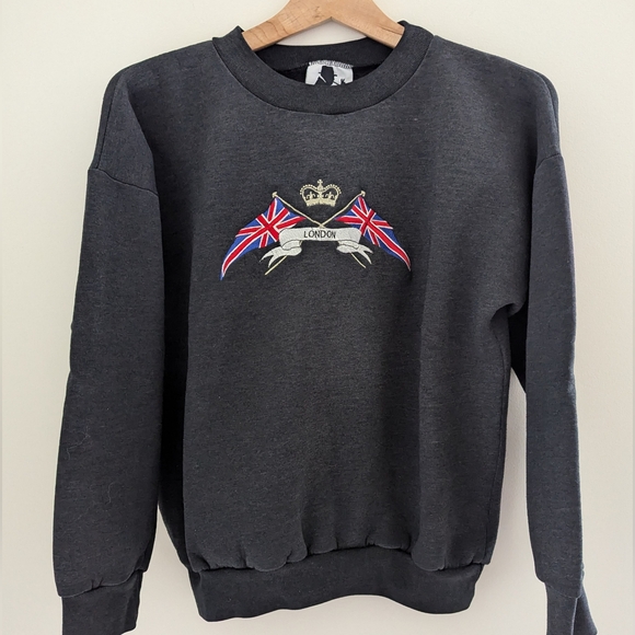 Buckingham London Embroidered Sweatshirt from England Women S/M British Royals - Picture 2 of 14